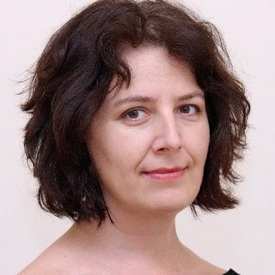 Bolebruchová, Júlia