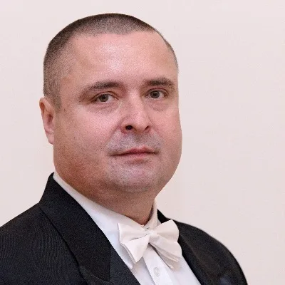 Hóz, Branislav