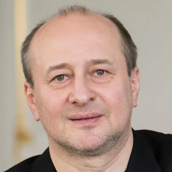 Hrubovčák, Albert