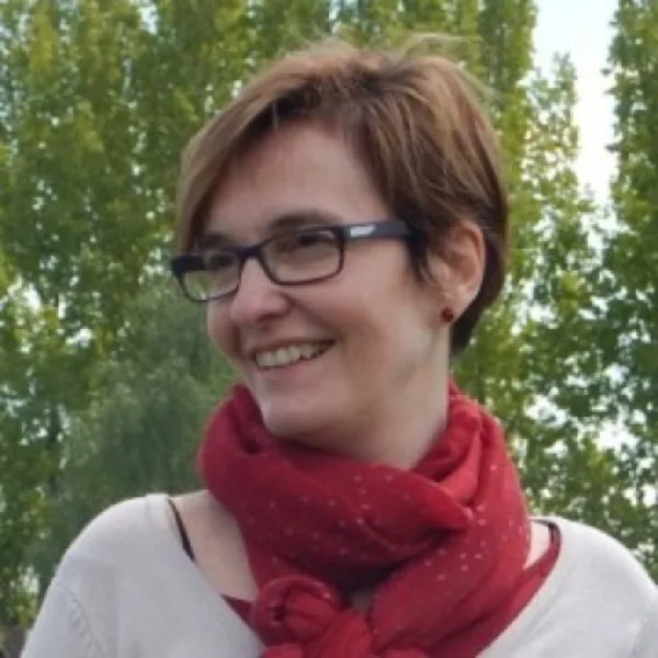 Kovalszki, Mária