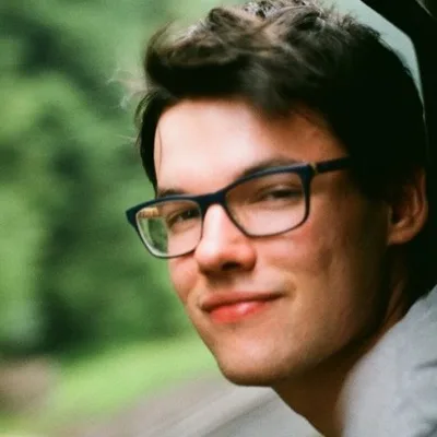 Pechočiak, Adam