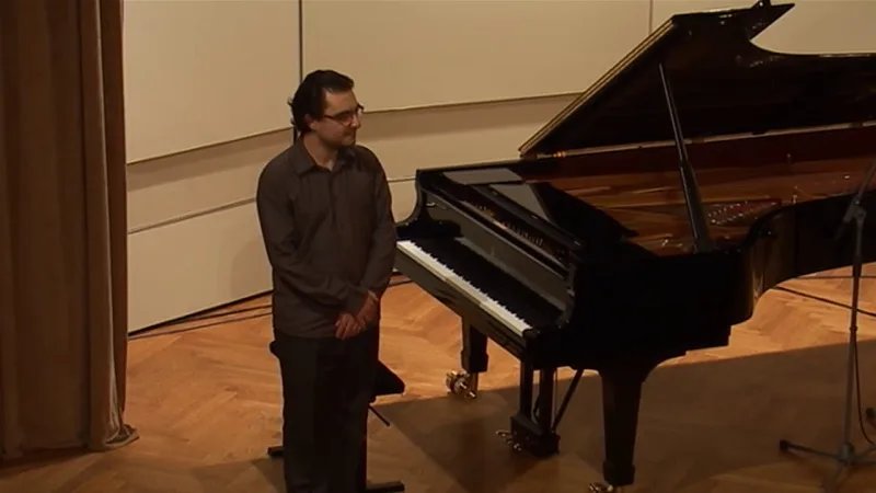 BHS 2014, Klavírny recitál – Matej Arendárik