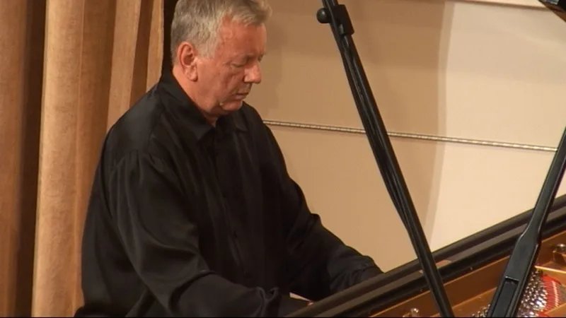 Klavírny recitál – Marian Lapšanský
