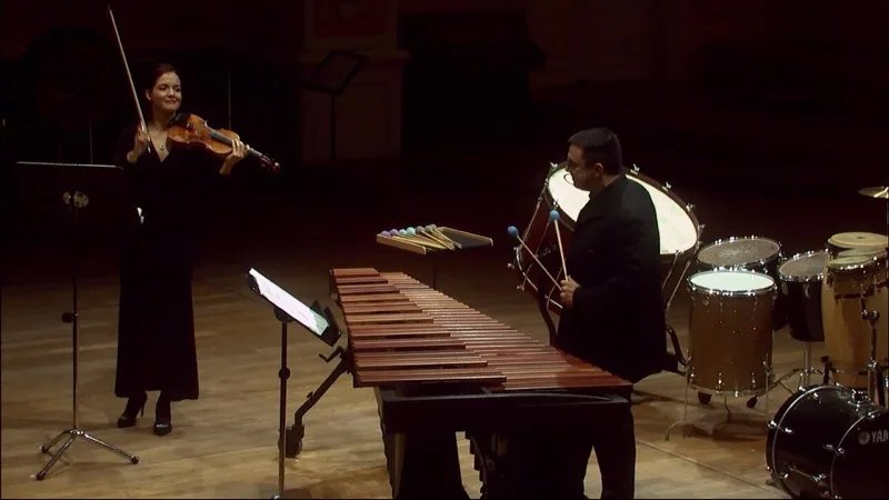 Stoyanov / Harvanová
