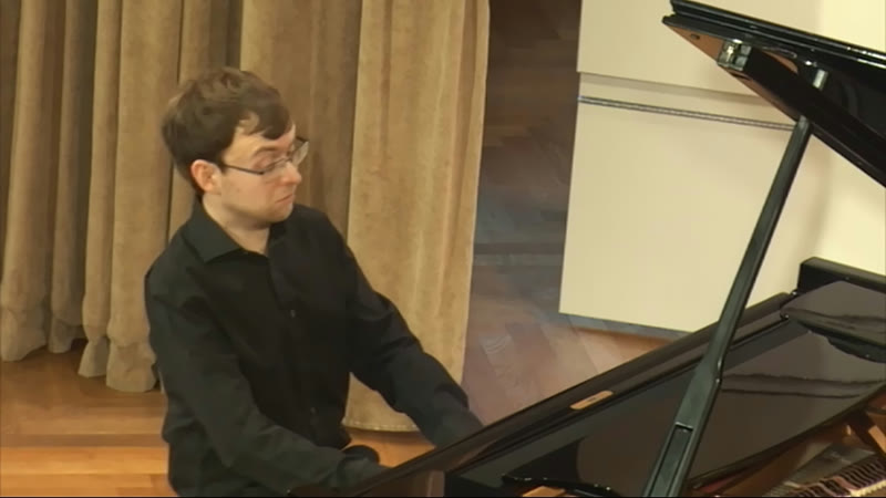 Dominic Degavino (Spojené kráľovstvo) – 1. kolo