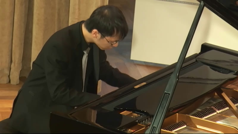 Moyi Liu (Čína) – 1. kolo