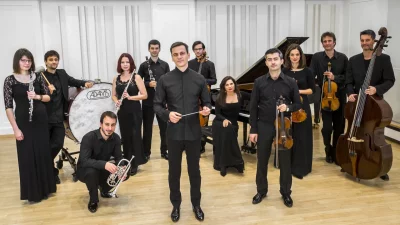 Quasars Ensemble / Ivan Buffa